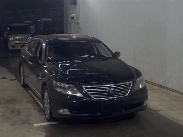 Lexus LS600h