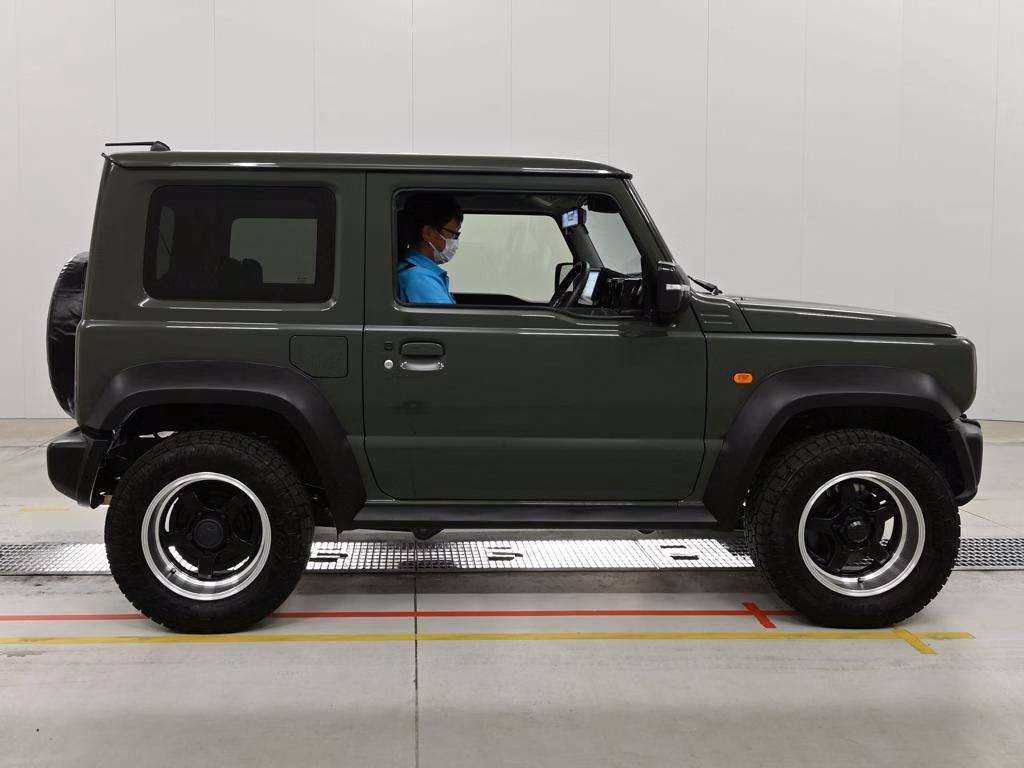 SUZUKI JIMNY SIERRA