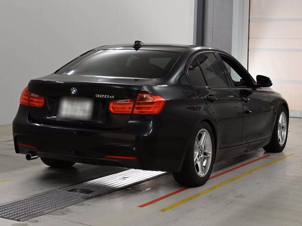 BMW 3-SERIES