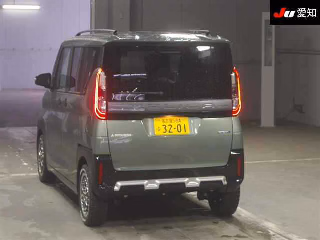 MITSUBISHI DELICA MINI