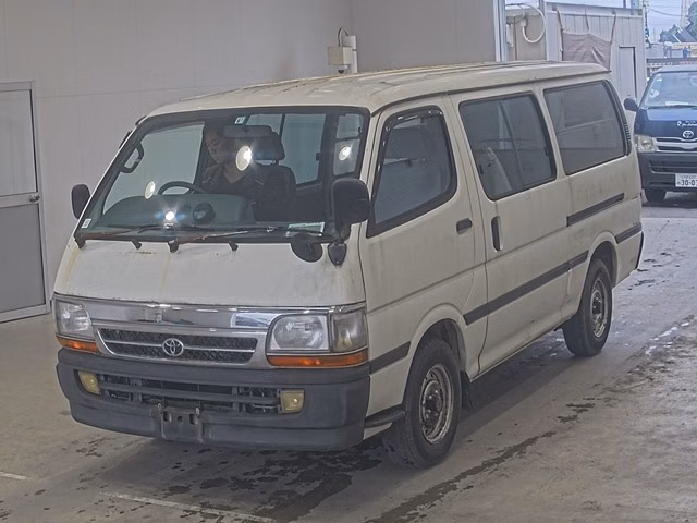 TOYOTA REGIUS ACE