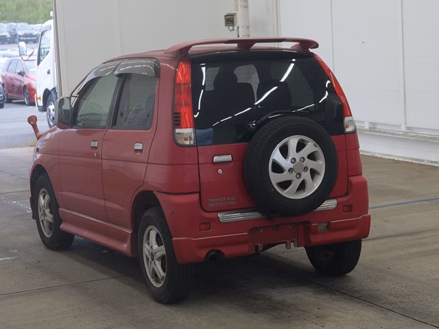 DAIHATSU TERIOS KID