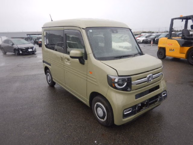 HONDA N-VAN