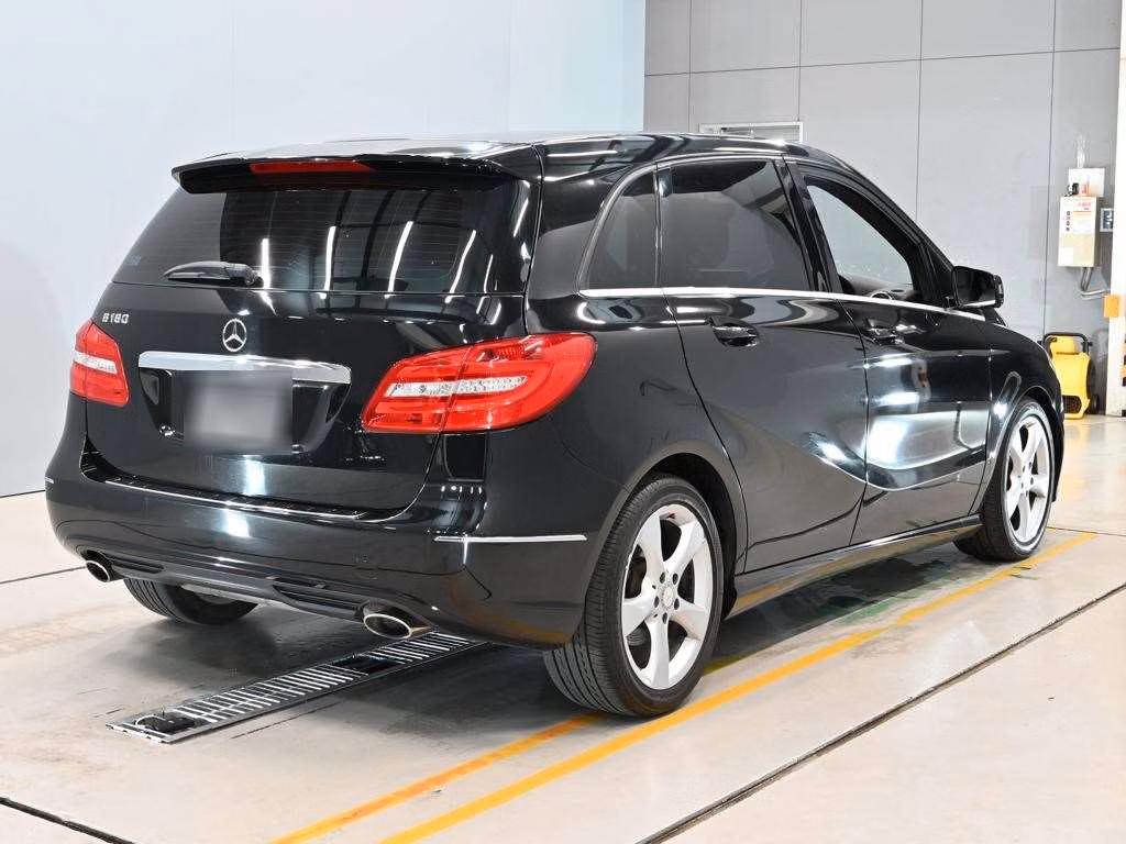 MERCEDES-BENZ B-CLASS