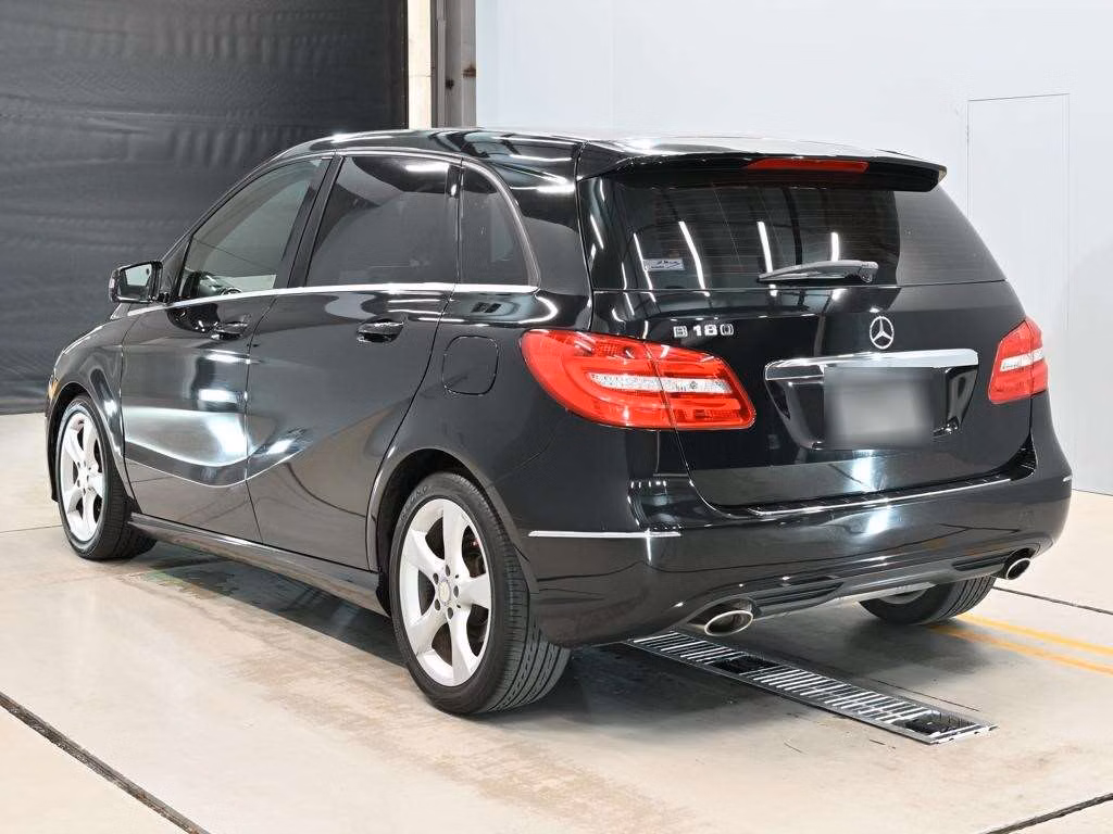 MERCEDES-BENZ B-CLASS