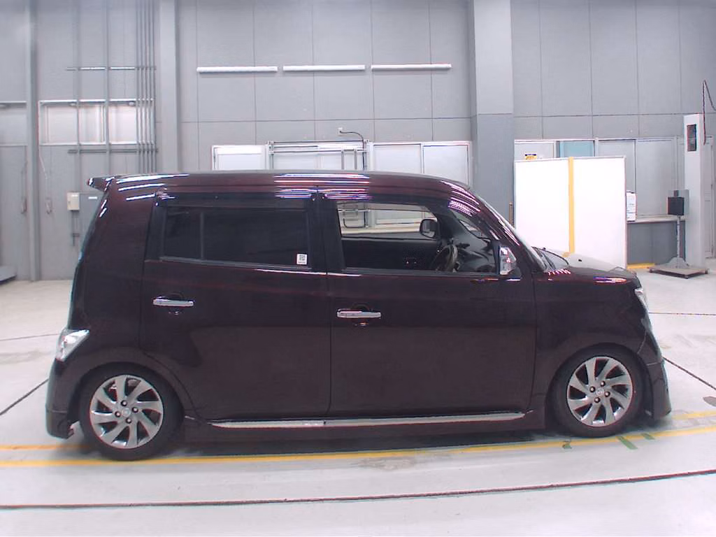 TOYOTA BB