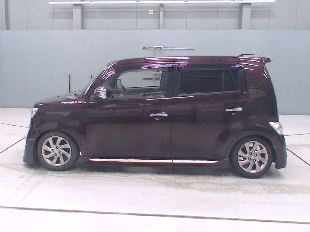 TOYOTA BB