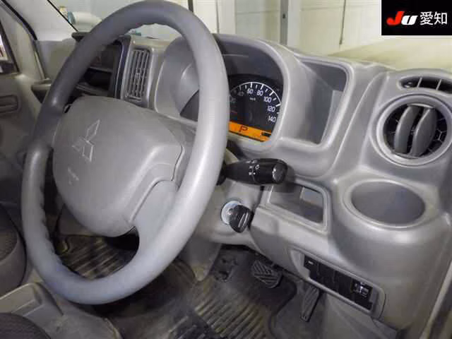 MITSUBISHI MINICAB