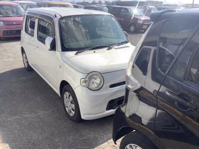 Daihatsu Mira Cocoa