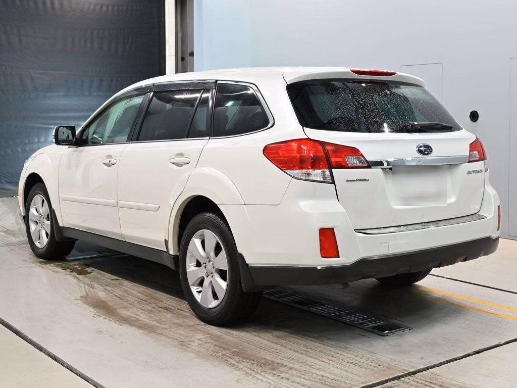 SUBARU OUTBACK