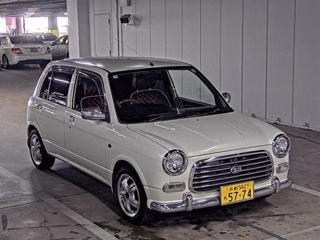 DAIHATSU MIRA GINO