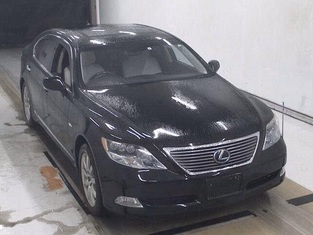Lexus LS600h