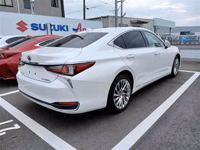 Lexus ES300h