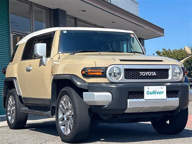 TOYOTA FJ CRUISER
