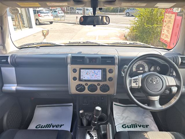 TOYOTA FJ CRUISER