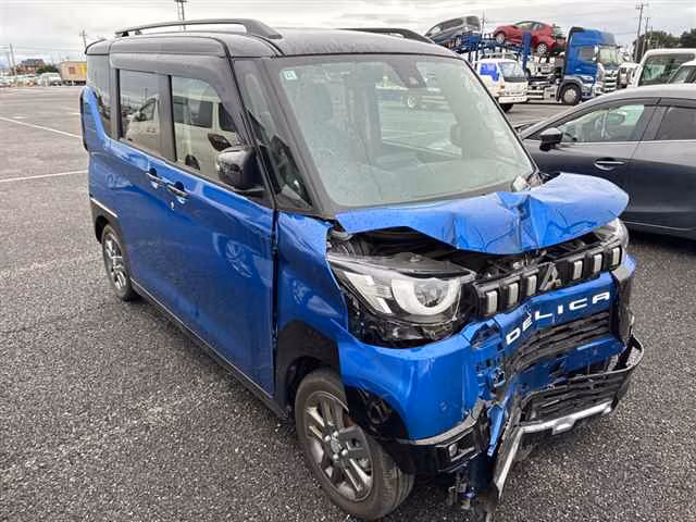 MITSUBISHI DELICA MINI