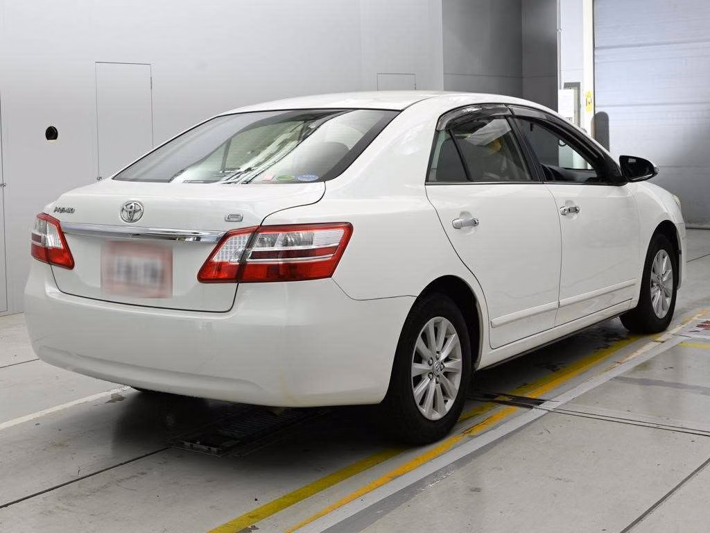 TOYOTA PREMIO