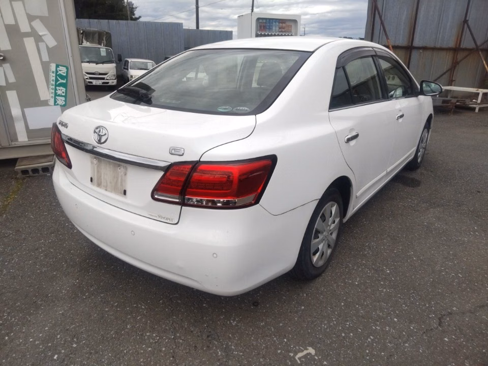 TOYOTA PREMIO