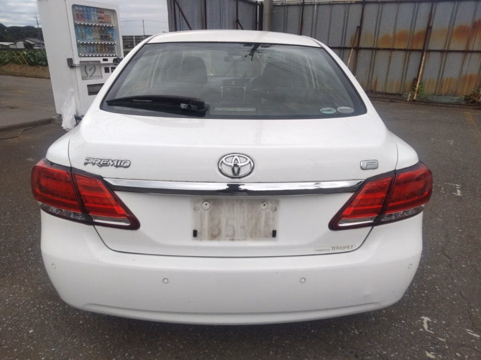 TOYOTA PREMIO