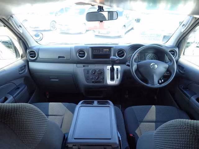 NISSAN NV350 CARAVAN