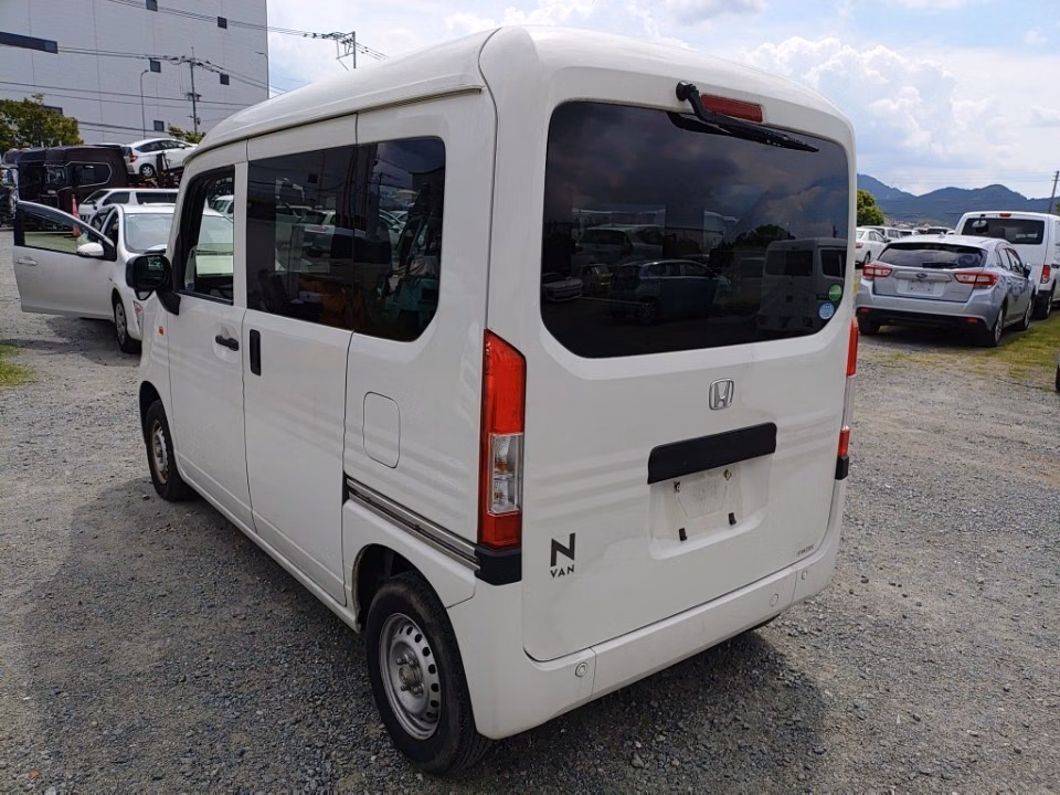 HONDA N-VAN
