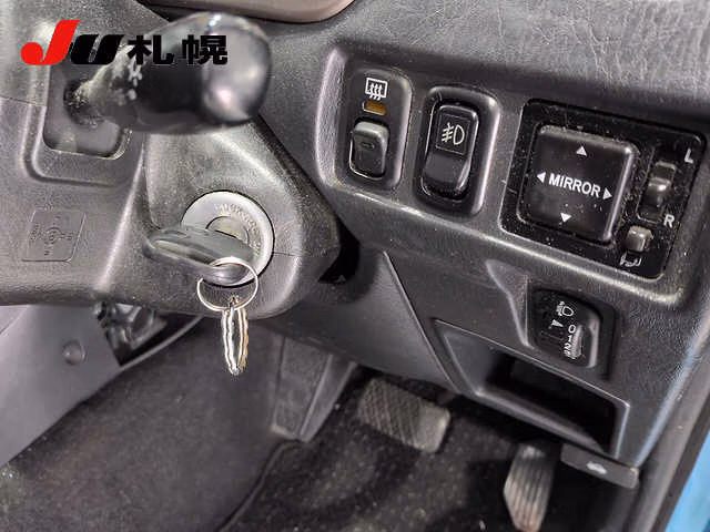 DAIHATSU TERIOS KID