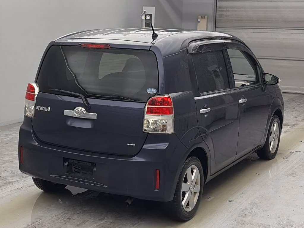 TOYOTA SPADE