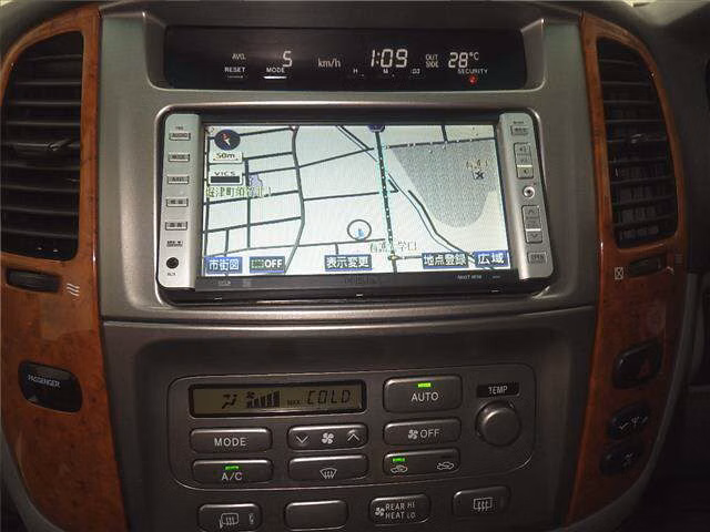 TOYOTA LAND CRUISER