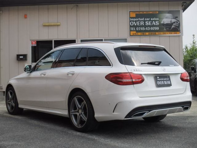 MERCEDES-BENZ C-CLASS