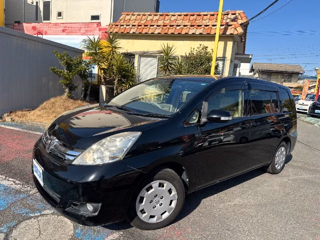 TOYOTA ISIS