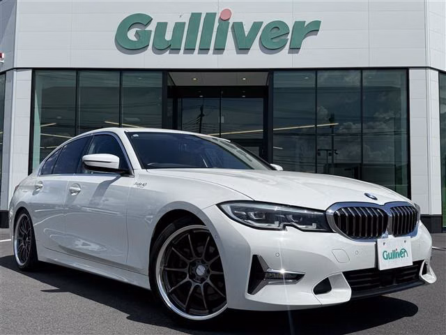 BMW 3-SERIES