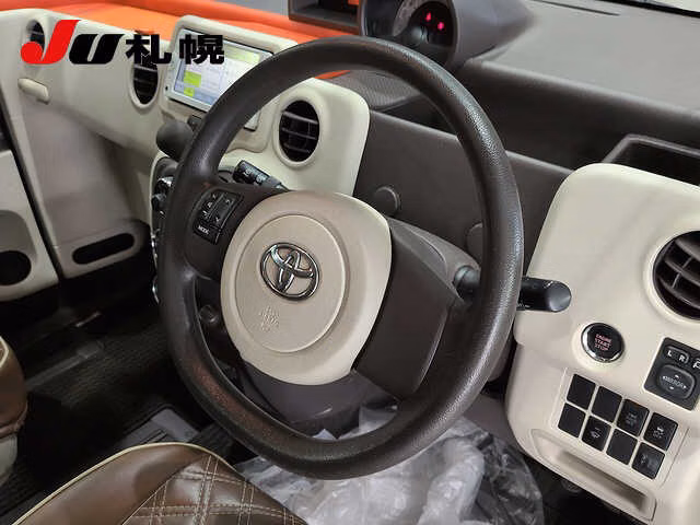 TOYOTA PORTE