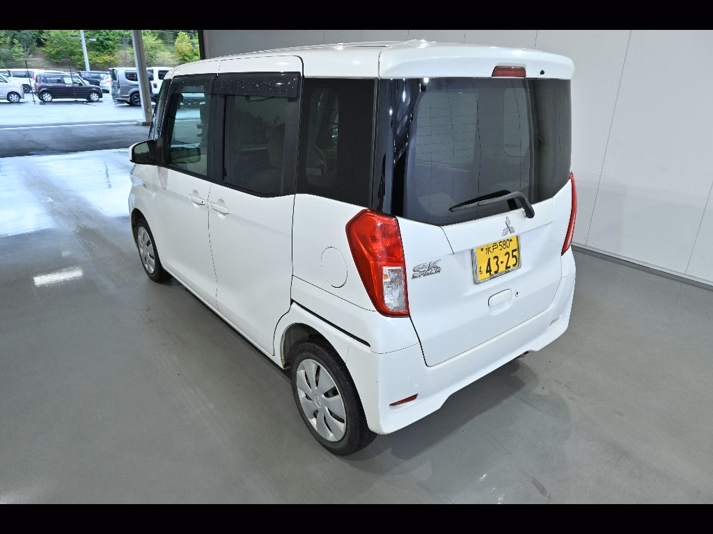 MITSUBISHI EK SPACE