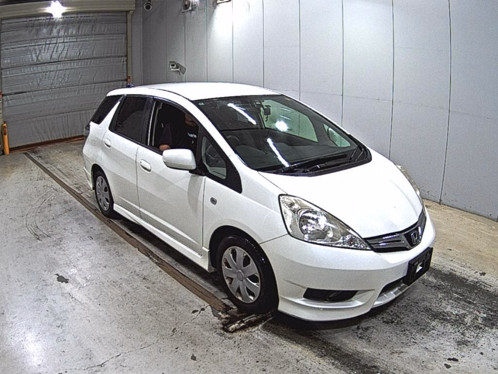 HONDA FIT SHUTTLE