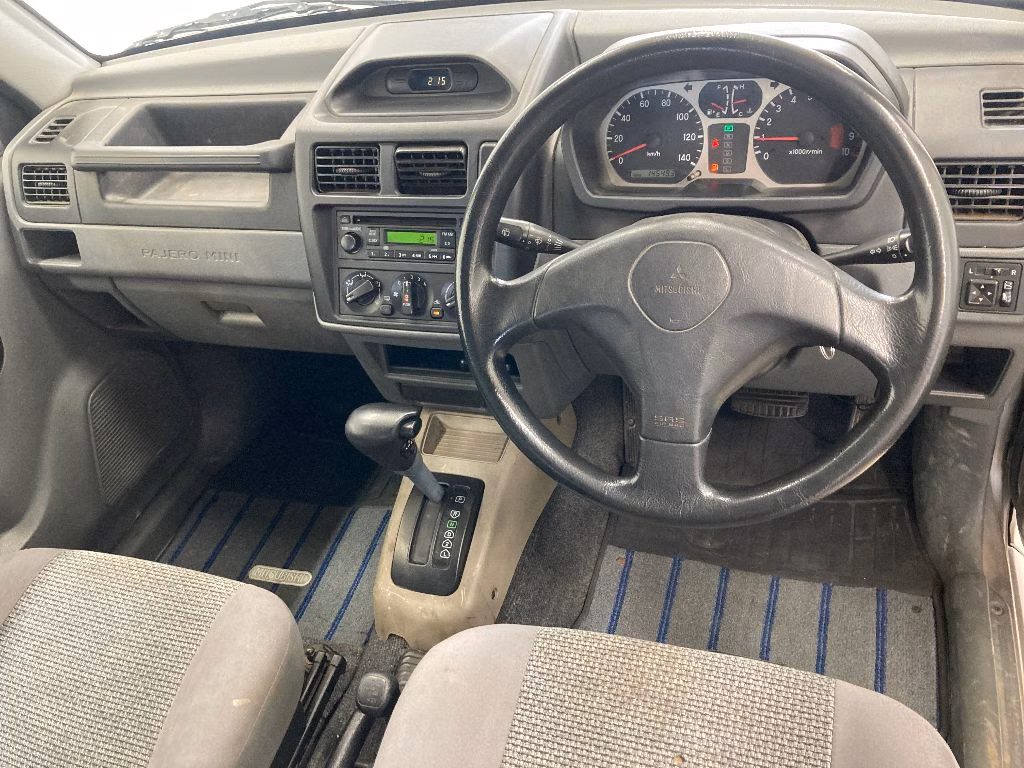 MITSUBISHI PAJERO MINI