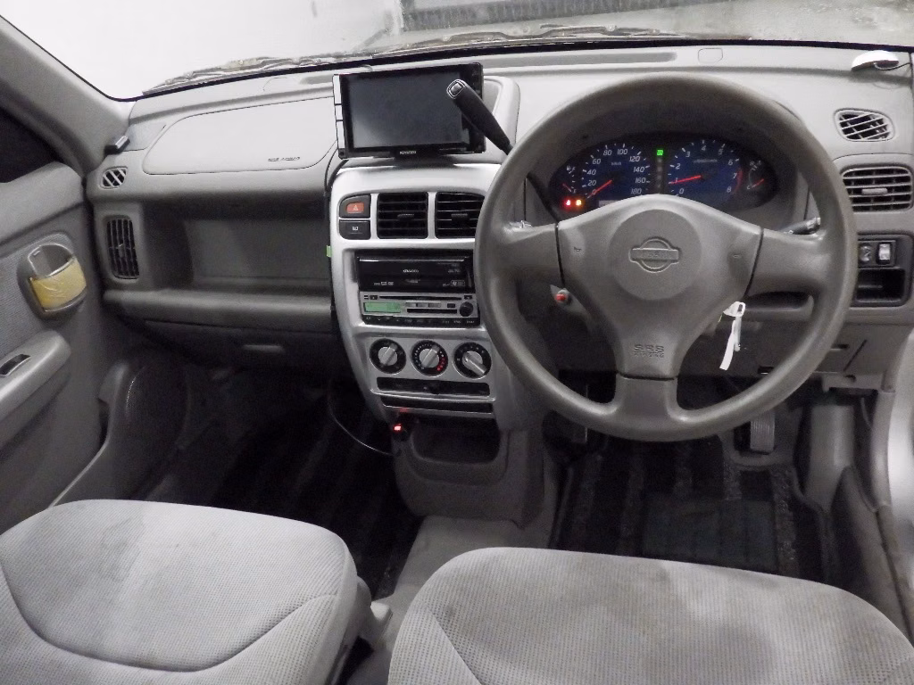 NISSAN CUBE