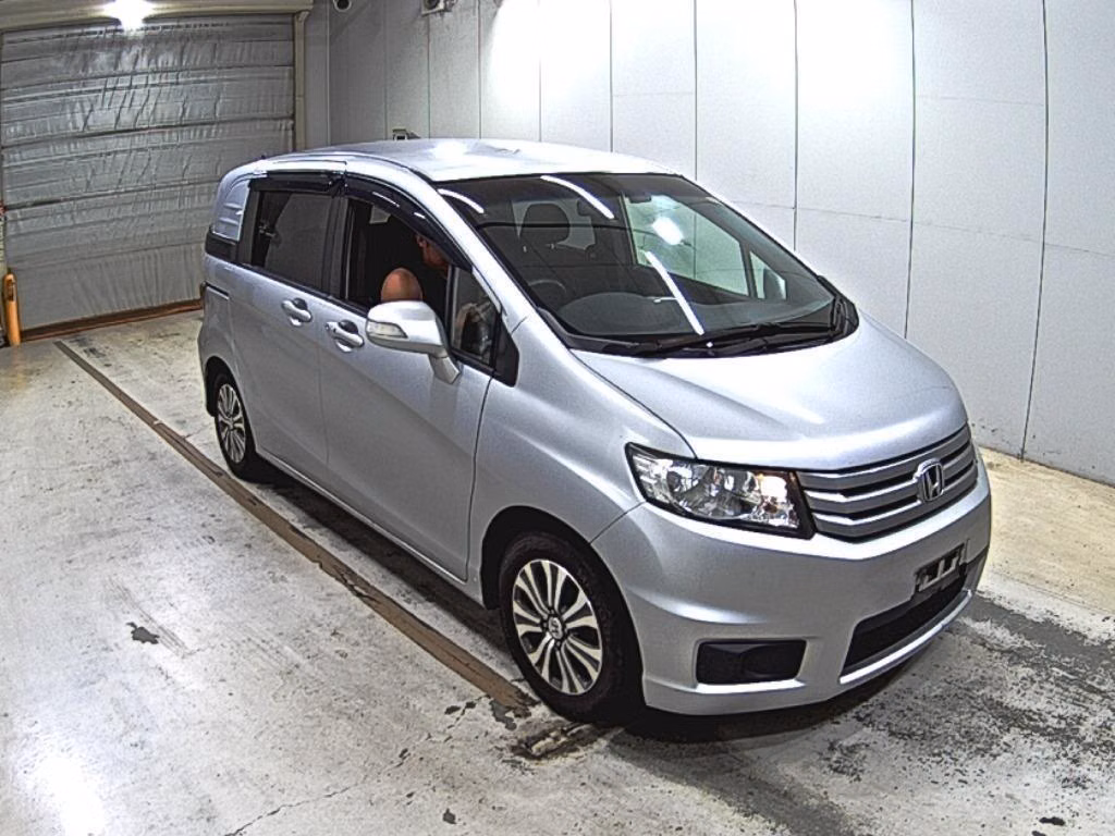 Honda Freed Spike