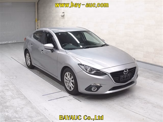 MAZDA AXELA