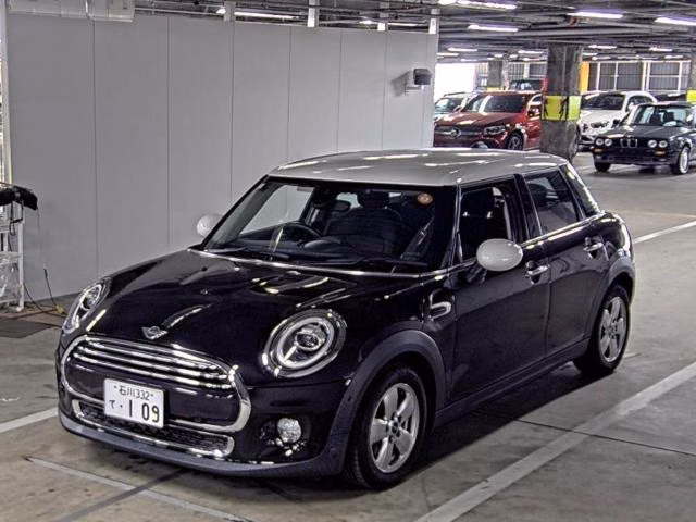 MINI HATCH