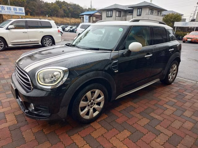 MINI CROSSOVER