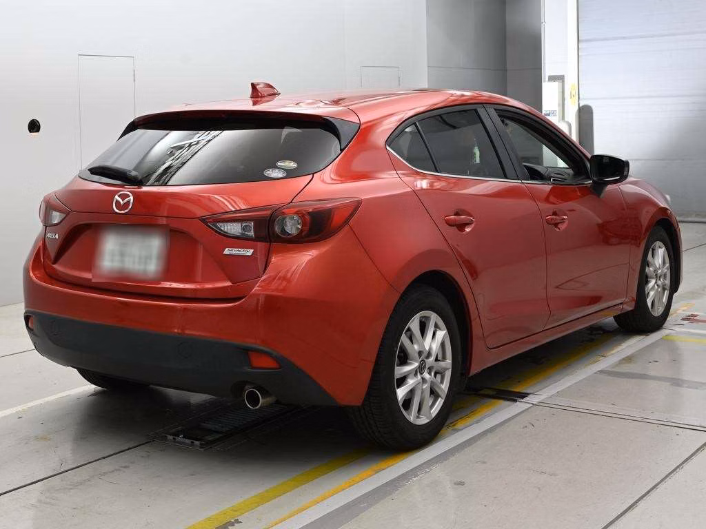 MAZDA AXELA