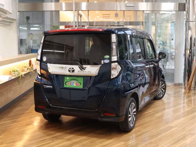 TOYOTA TANK