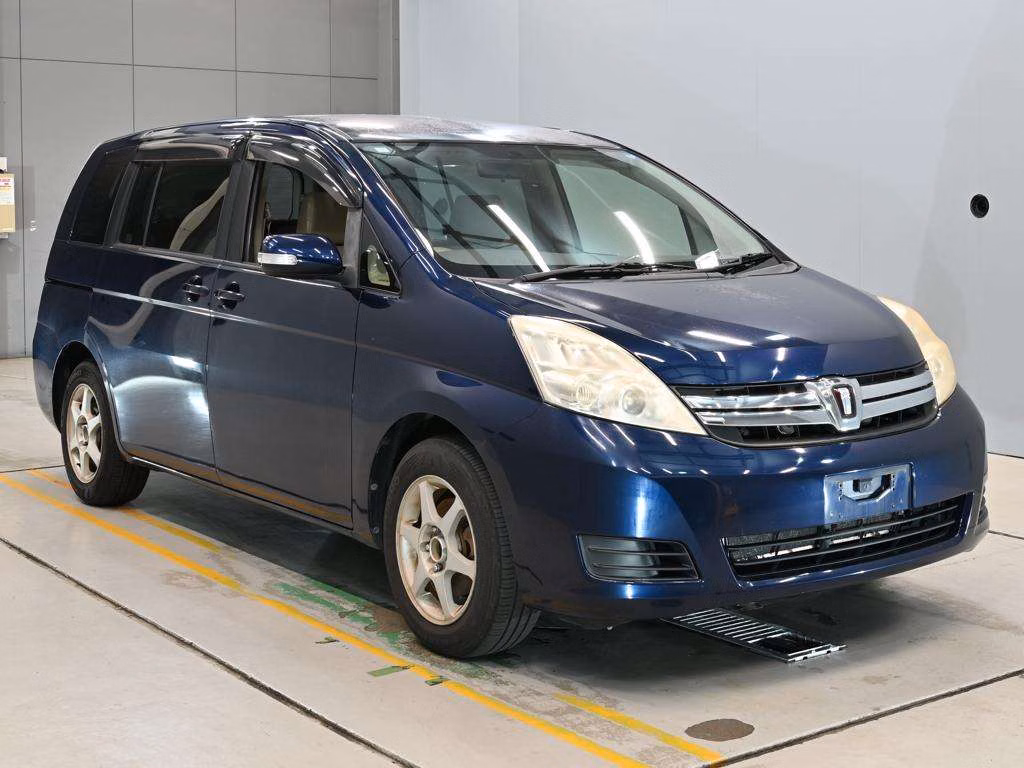 TOYOTA ISIS