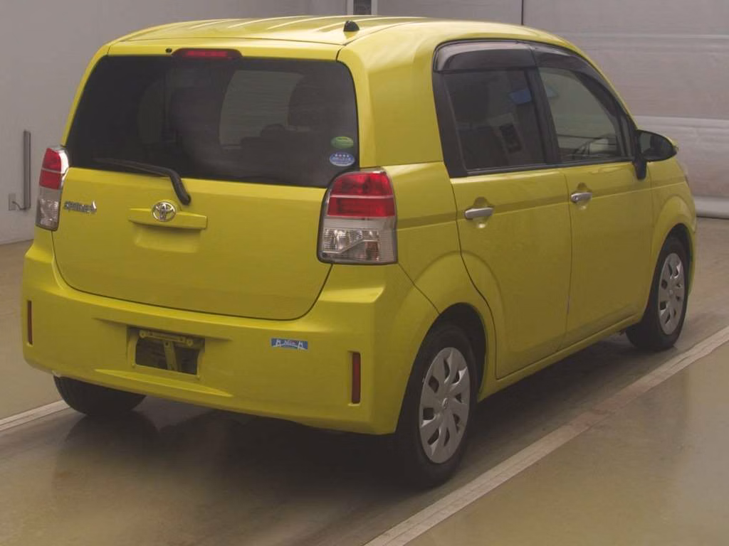 TOYOTA SPADE
