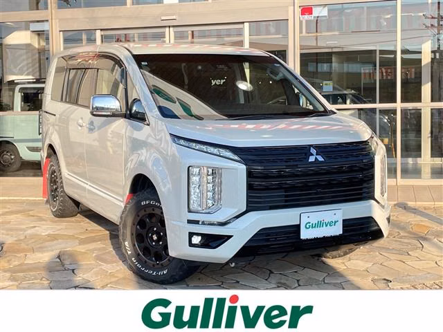 Mitsubishi Delica D:5