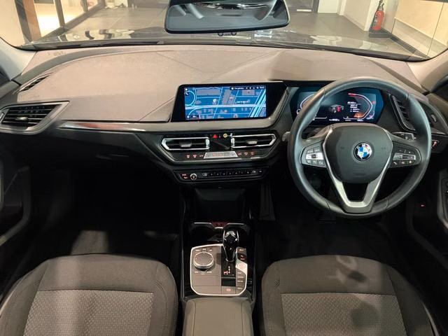 BMW 1-SERIES
