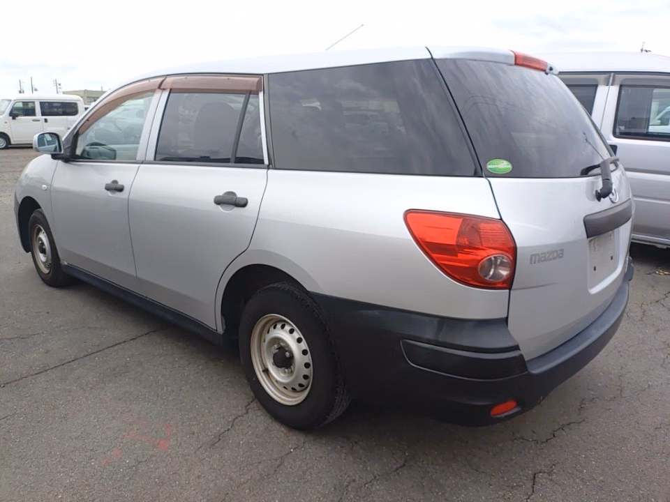 MAZDA FAMILIA