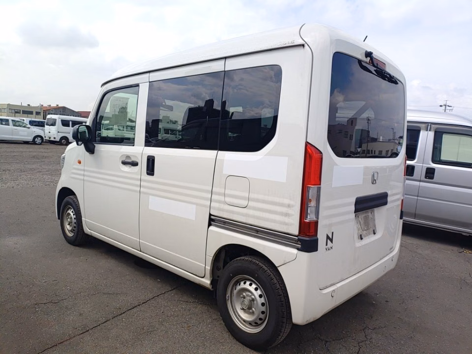 HONDA N-VAN