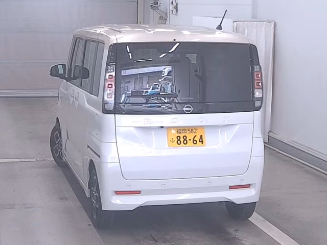 NISSAN ROOX