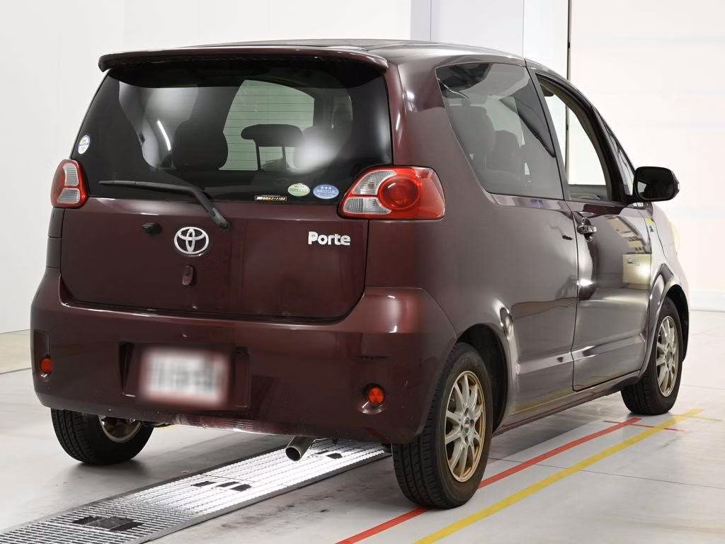 TOYOTA PORTE